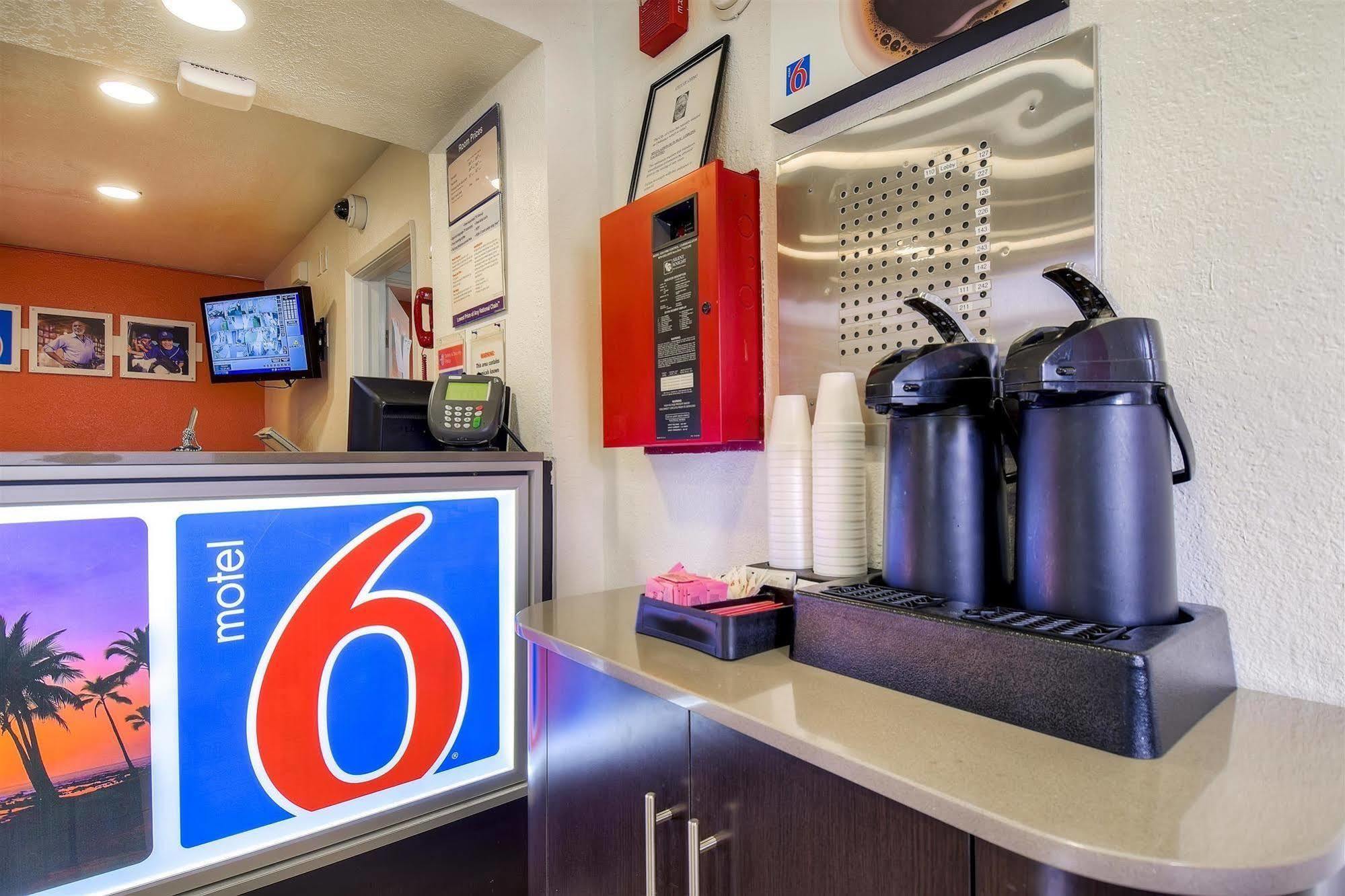 Motel 6-Chino, Ca - Los Angeles Area Eksteriør billede