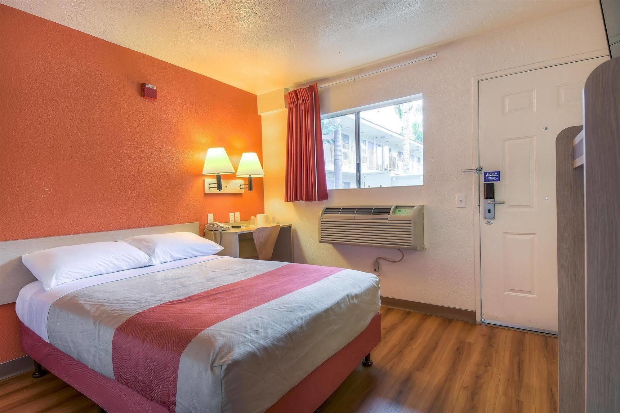 Motel 6-Chino, Ca - Los Angeles Area Eksteriør billede